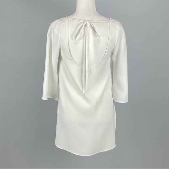Elizabeth and James Womens White Tunic Blouse Bell Sleeve Tie Back size Small